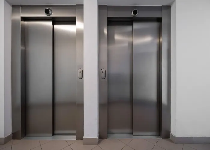 Wooden Bellottiego With Parking By Renters Apartment Warsaw