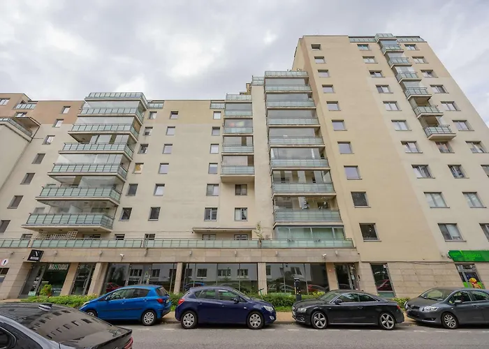 Wooden Bellottiego With Parking By Renters *