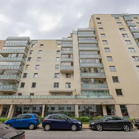 Wooden Bellottiego With Parking By Renters *